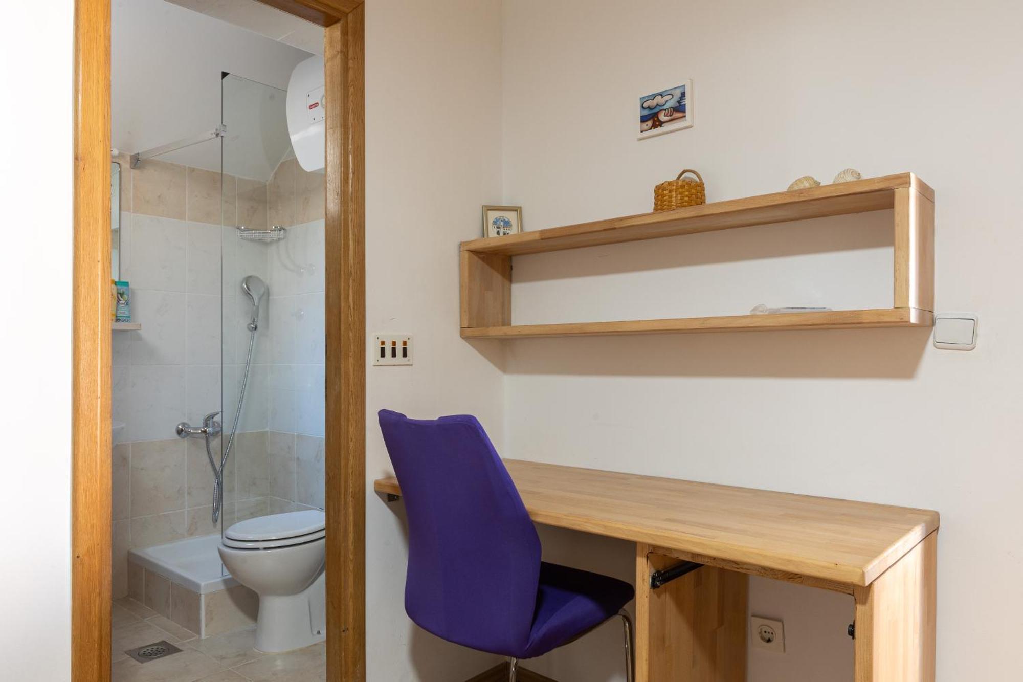 Spacious 80m2 Place, Great Views:-) 2 Bedrooms ! Apartment *